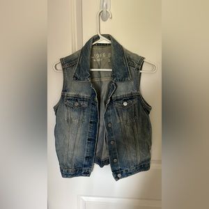 Women’s Gap Denim Vest, Size Small